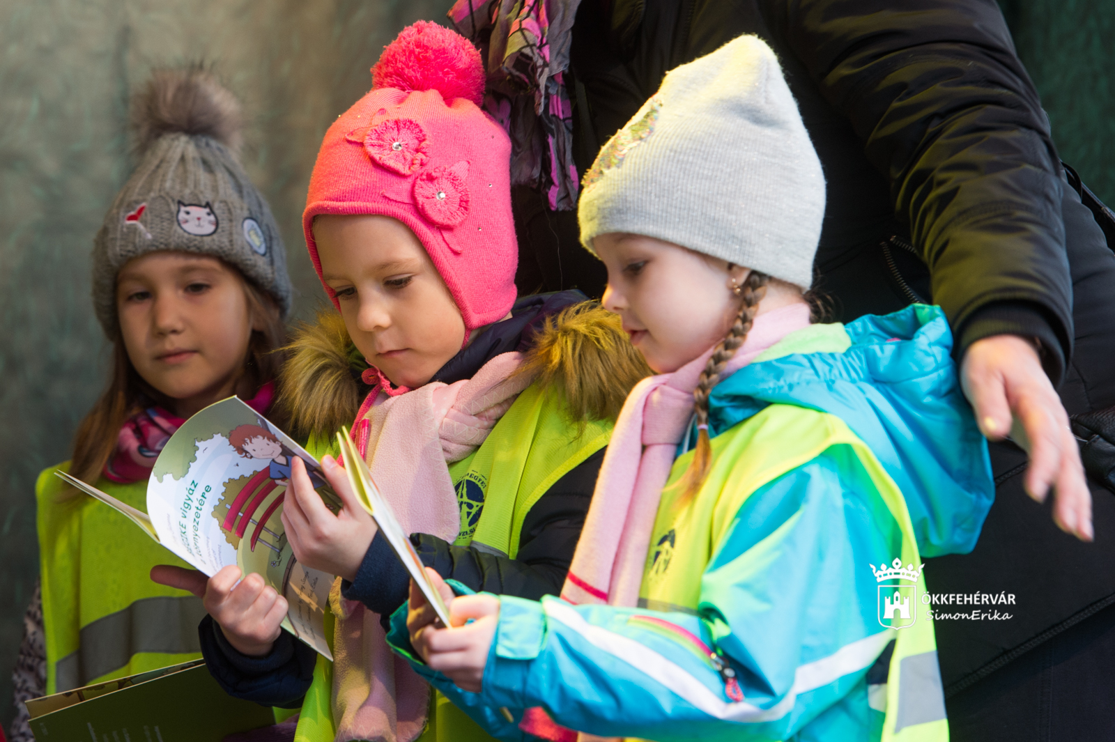 Gyermekkönyv ajándékba - 1400 fehérvári óvodás kapja meg az új Bécike könyvet